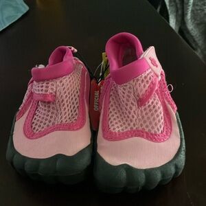 Brand new toddler girls swim shoes size 5/6